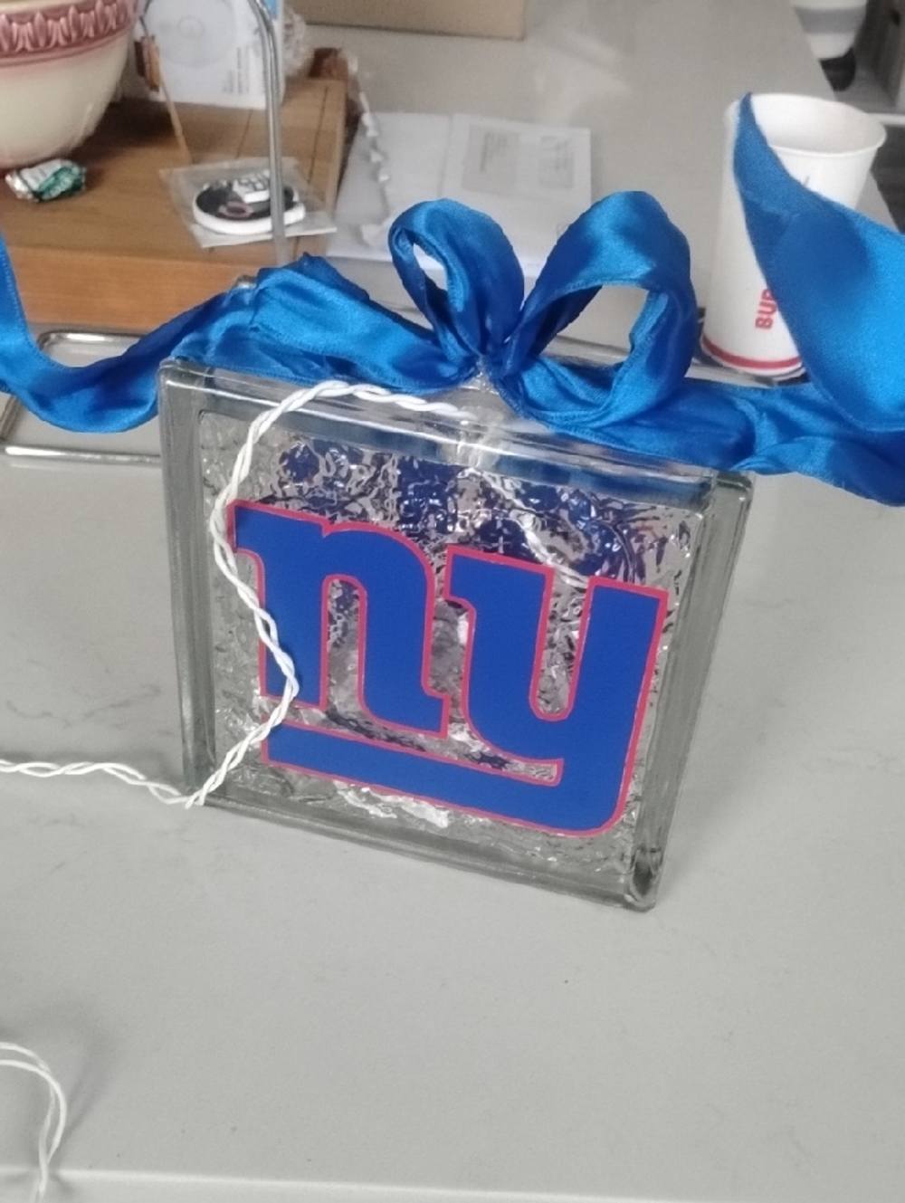 NFL New York Giants Glass Block Light with Blue Ribbon - Picture 9 of 10